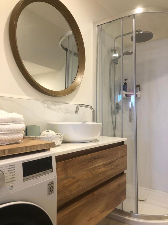 Lux Studio In Dunedin Central Экстерьер фото
