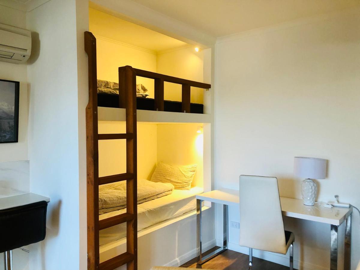 Lux Studio In Dunedin Central Экстерьер фото