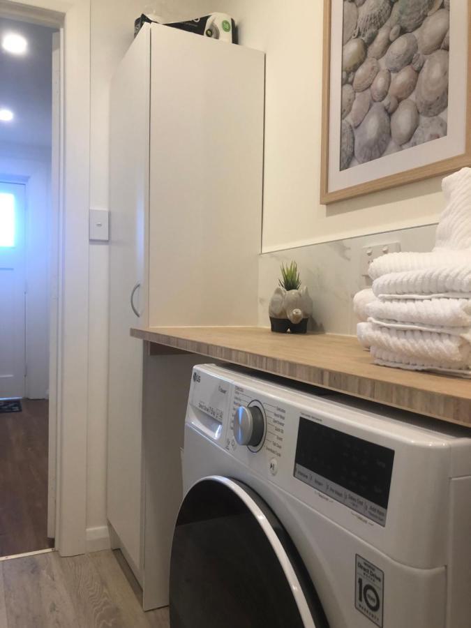 Lux Studio In Dunedin Central Экстерьер фото