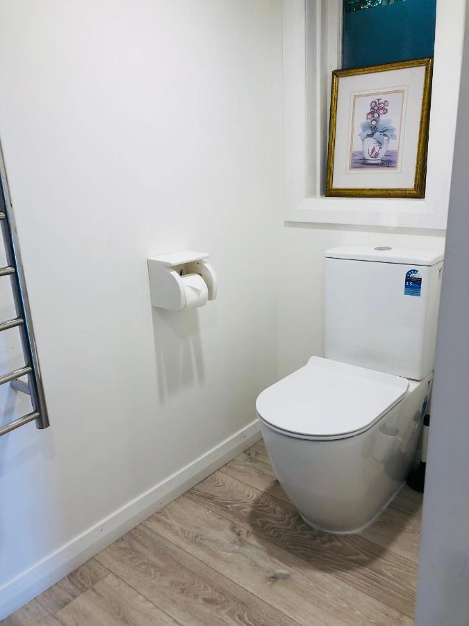 Lux Studio In Dunedin Central Экстерьер фото